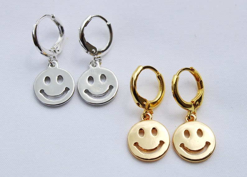 Plain Gold /& Silver Smiley Earrings