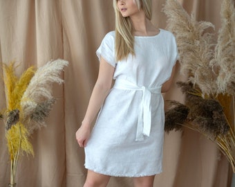 simple linen dress with a belt and a neckline on the back | Silhouette linen dress