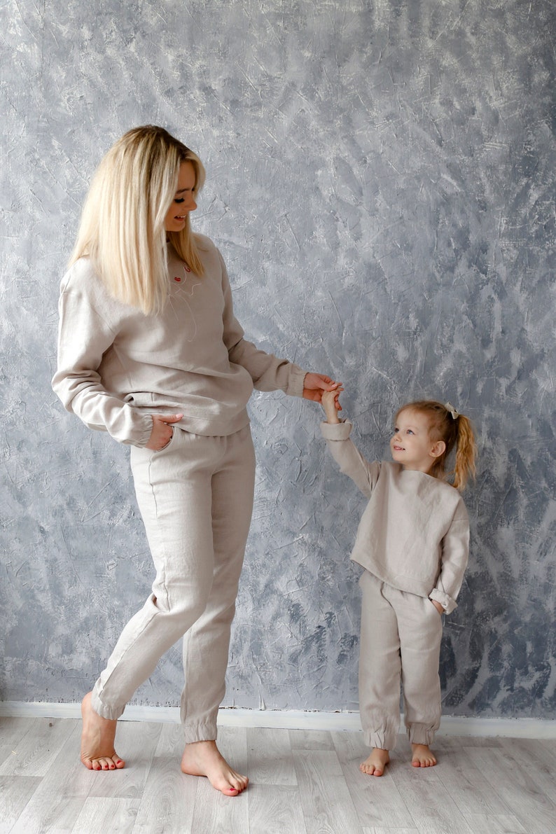 Linen matching loungewear. comfy outfit for women's and kids. Casual linen clothes. 2pc set of natural linen image 1