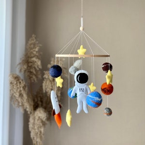 Space baby mobile Solar system planet Baby felt mobile baby mobile neutral baby mobile boy   baby mobile hangercustom baby mobile 3001