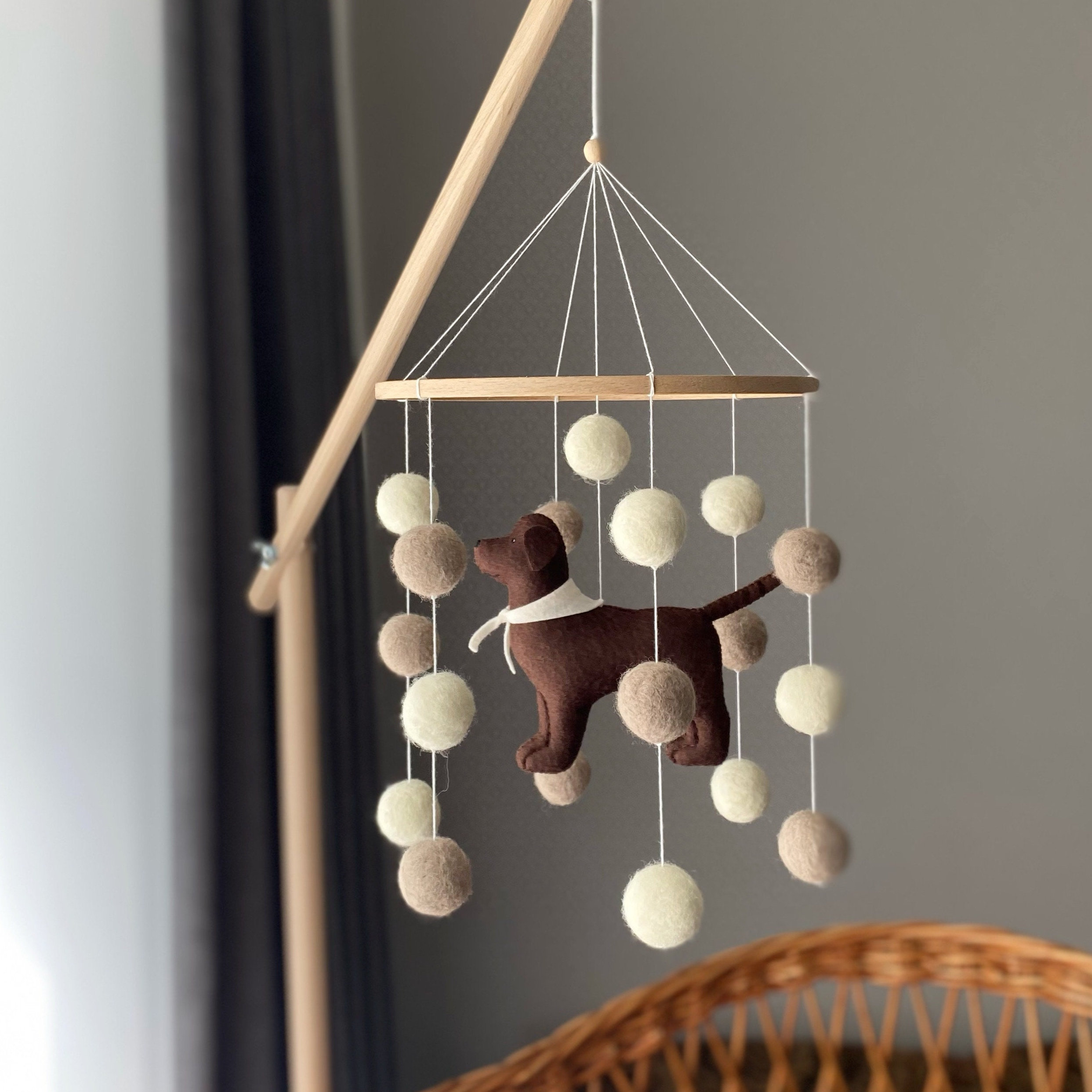 Dog mobile for nursery, Labrador, golden retriever dog baby mobile, gender neutral mobile, Puppy cot mobile felt, Felt ball mobile crib,