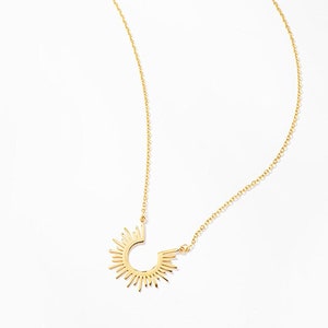 Gold Sunburst Layered Necklace / Art Deco Celestial Jewelry / Star Spike Minimal Necklace