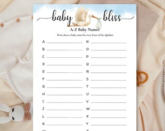 Może przedstawiać: Biała papierowa karta do gry na baby shower z napisem baby bliss i ilustracją bociana niosącego zawiniątko. Tekst brzmi A-Z Baby Names i zawiera linie do wpisywania imion od A do Z na tle w kolorze jasnoniebieskiego nieba.