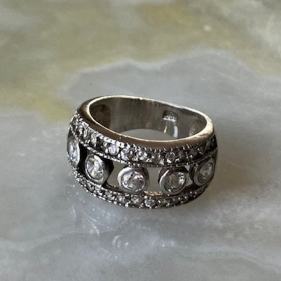 Vintage 925 Sterling Silver Ring with multiple Cl… - image 1