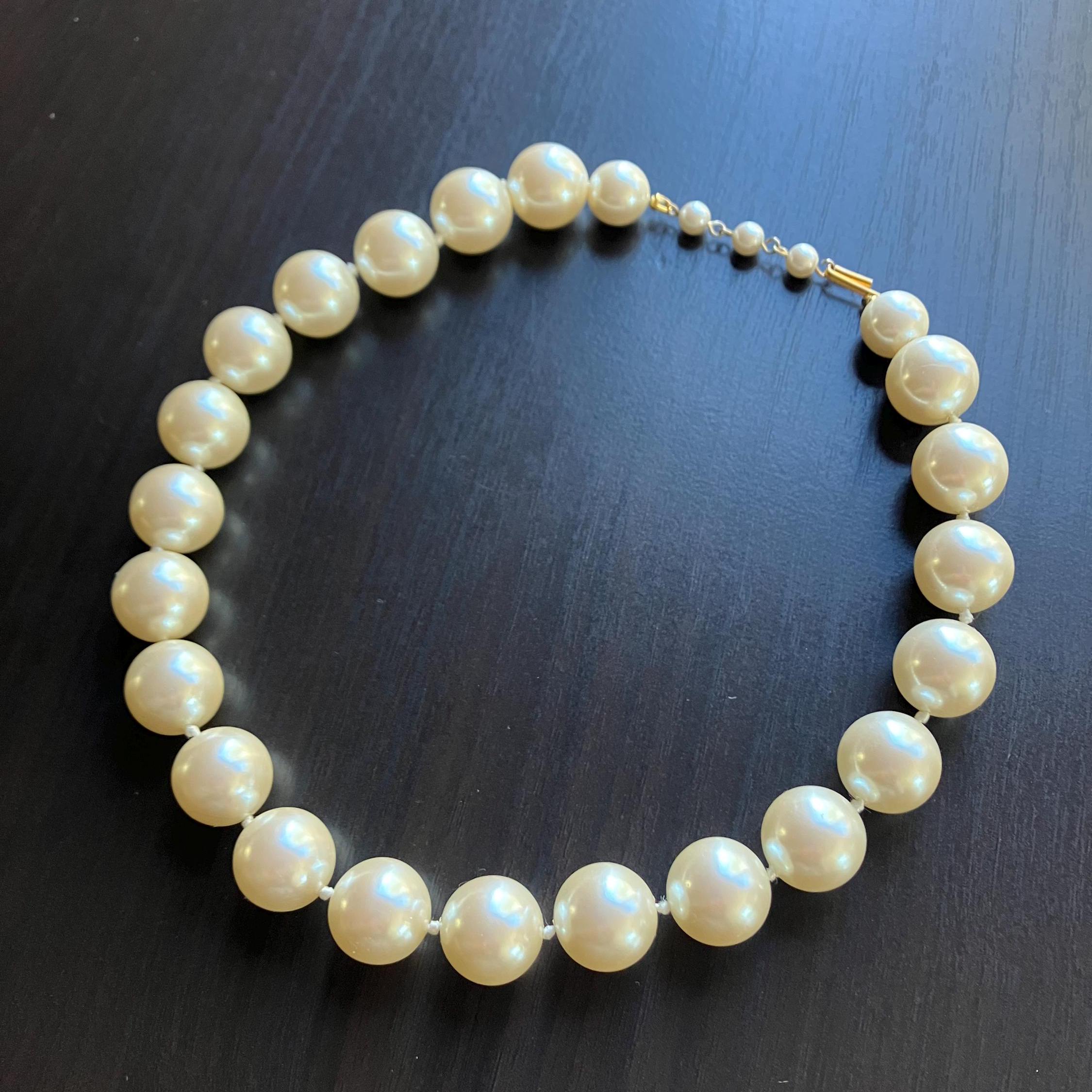 16 mm Big White Faux Pearls Beaded Knotted Necklace, Gold tone, 17.5 inches