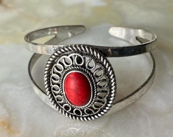 Vintage Silver tone Red Howlite Gemstone 7.5" Cuff Bracelet, 19.2g