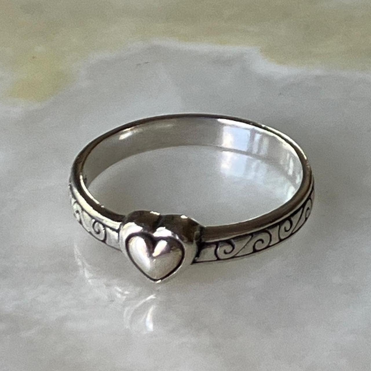 sun様専用！Silver Puffy Love Heart リングΩ