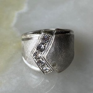 Vintage 925 Sterling Silver Fabric Textured Ring with Cubic zirconia, marked STERLING, Size 5