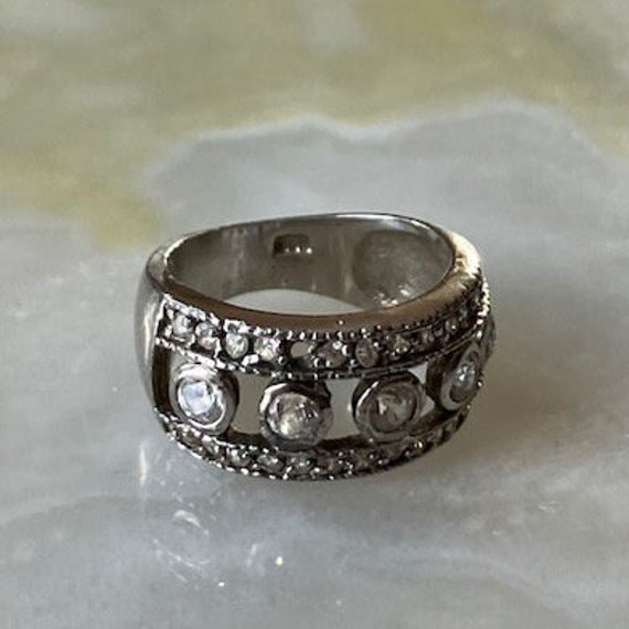 Vintage 925 Sterling Silver Ring with multiple Cl… - image 2