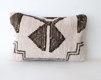 Vintage Turkish Kilim Pillow Cover: Tribal Boho Cushion (16x16)