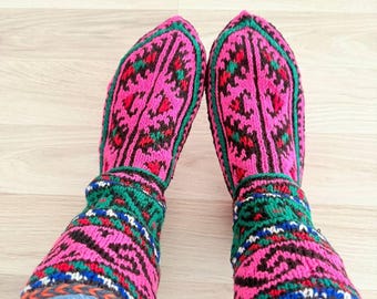 Hand Knitted Wool Socks: Warm Winter Booties