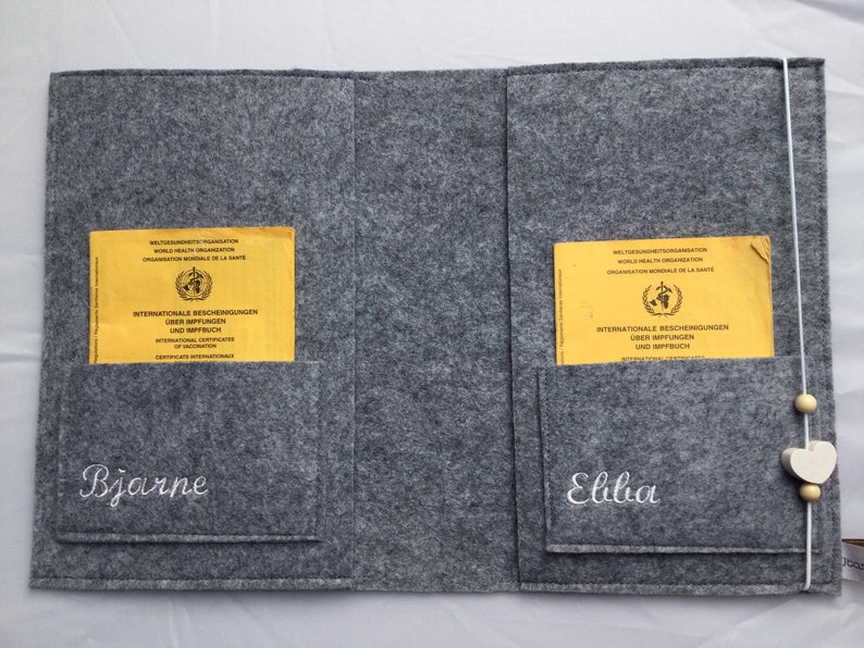 Personalized U-booklet cover for siblings / twins made of felt,, dandelion,, image 6