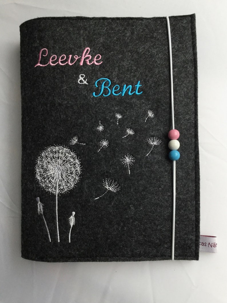 Personalized U-booklet cover for siblings / twins made of felt,, dandelion,, image 7