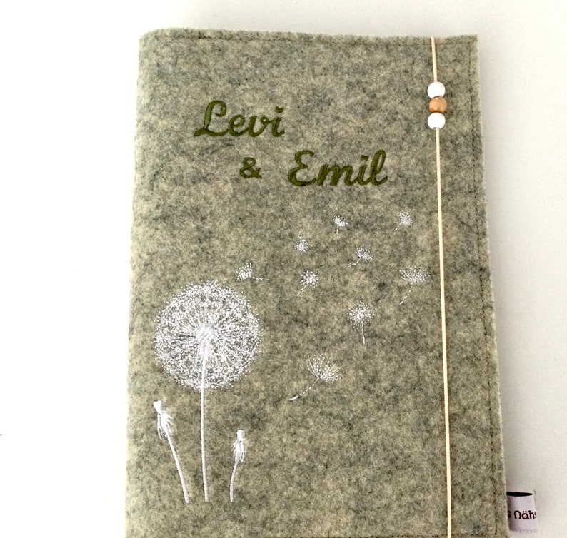 Personalized U-booklet cover for siblings / twins made of felt,, dandelion,, image 10