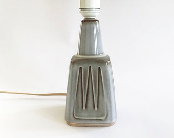 Søholm Denemarken, kleine steengoed tafellamp, Design Einar Johansen, Nordic Design (NB: met vergeeld snoer)