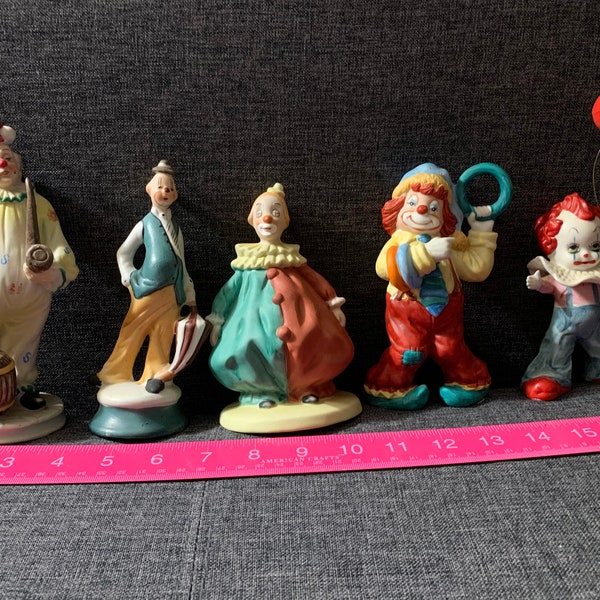 Lot of 5 vintage clown figurines~~1980's Collectibles~~Three made in Taiwan~~All excellent condition