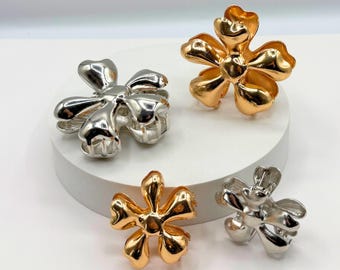 Floral Hair Claw Clip: Gold or Silver Metal Flower Design