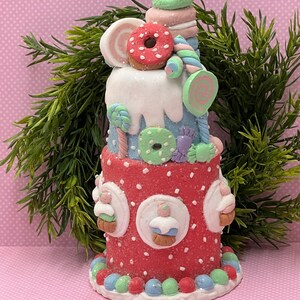 Christmas cake, Christmas decor, faux cake, fake cake, Rae Dunn displays, fake Christmas cake, cake decor, clay cake.