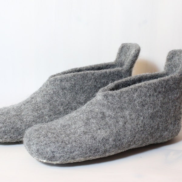 Felted wool slippers Woolen clogs Handmade home shoes