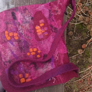 Woolen bag Felt bag handmade Purple handbag Felted purse image 4