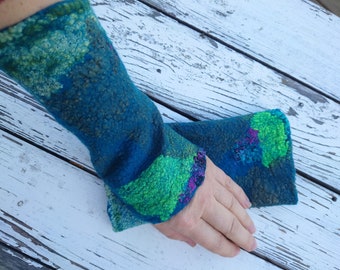 Wool Fingerless  Gloves Emerald Green Felt Arm Warmers Women