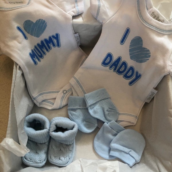 I love Mummy and Daddy bundle, New Premature Baby Clothing Gift, Baby Clothing bundle, Baby Gift, Preemie Baby Clothes, Premature Clothing