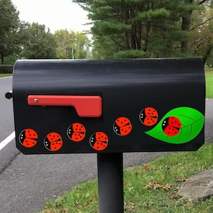 Outdoor Magnets- Ladybugs and Leaf