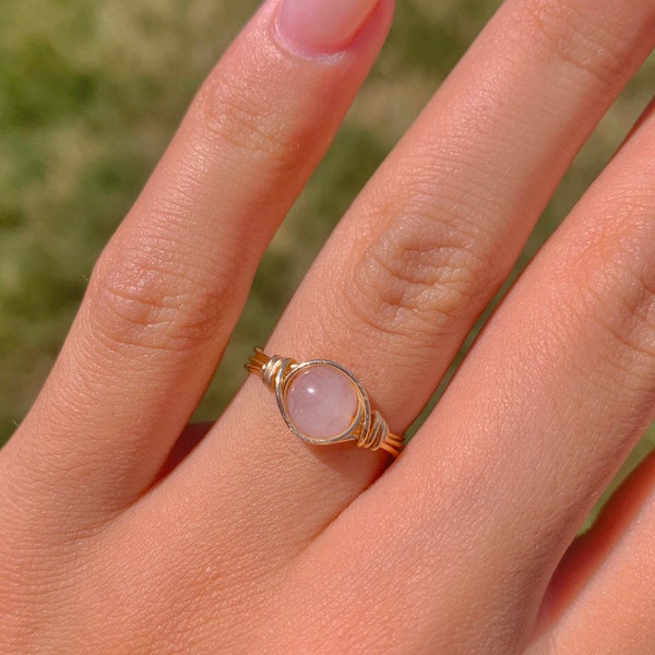 rose quartz crystal wire ring | wire wrapped rose quartz ring