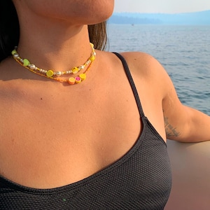 Trendy pearl necklace, Yellow aesthetic bead necklace, mixed bead necklace, yellow charm necklace, beaded pearl necklace, gift for teenagers