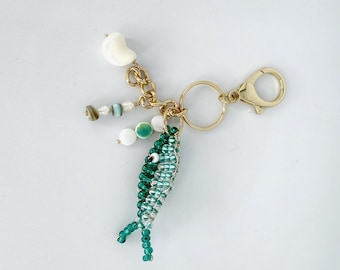 Beaded Fish Bag Charm Keychain, Ocean Inspired Bag Charm, Beachy Beaded Fish Charm, Coastal Bag Keychain, Boho Beach Fish Accessory, Beach B