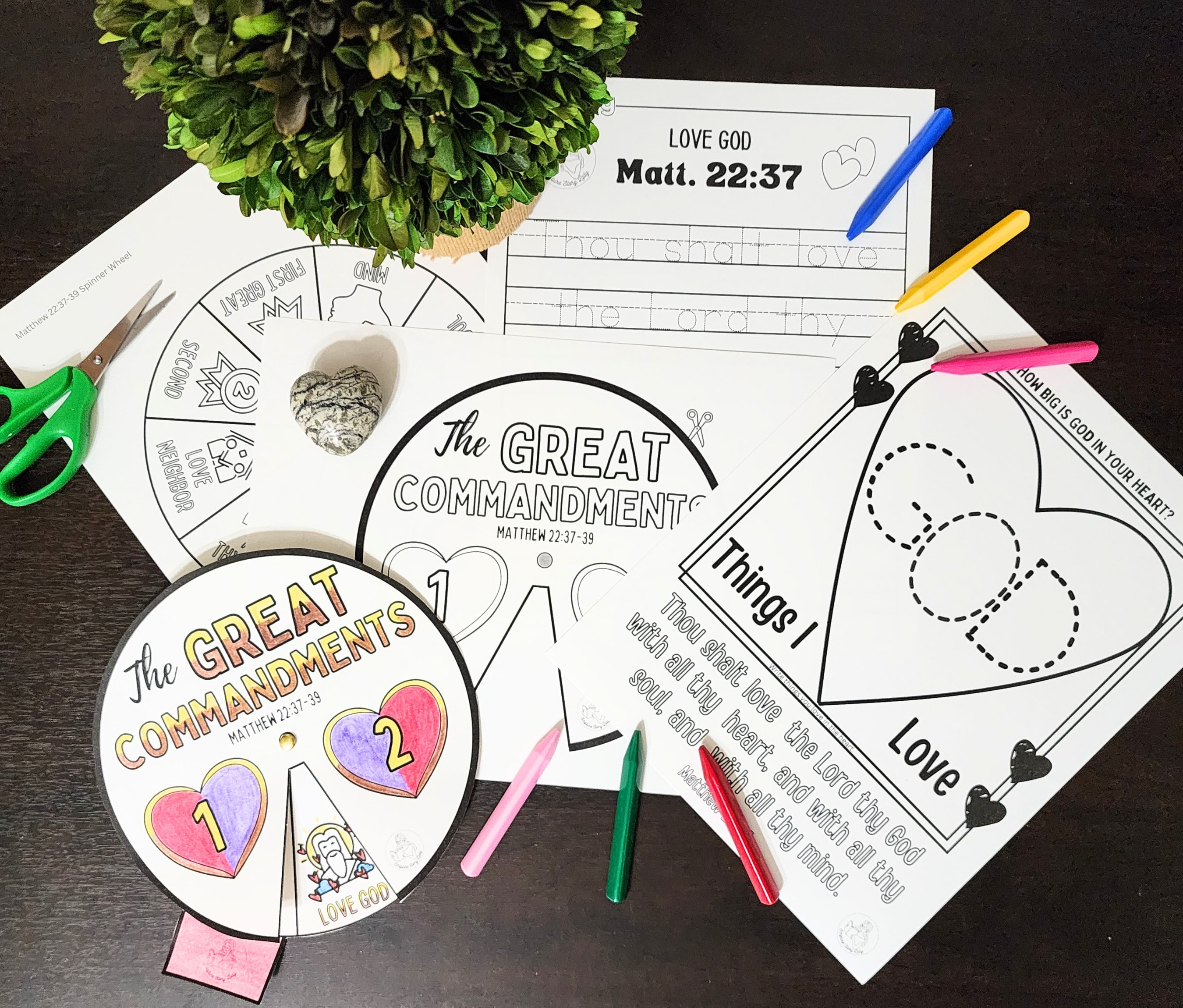 great-commandments-matt-22-37-39-coloring-bible-printables-spinner