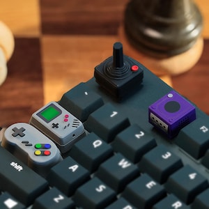 Videogame Consoles keycaps,Handmade Videogame Console Keycaps for Cherry MX,Artisan Keycaps, Atari Controller Gifts for Him & Her 3D Printed