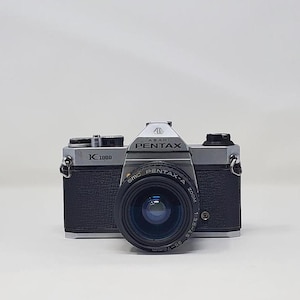 Vintage Asahi Pentax K1000 35mm Film SLR Camera w/ 35-70mm Lens