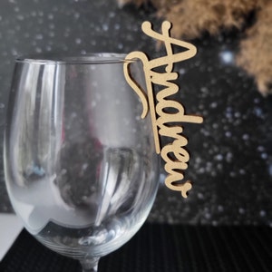 Personalized wine charms, Champagne charms, Wedding wine charms, Wedding table decor, Guest names, Wooden Wine charms, Wedding favor, Eco