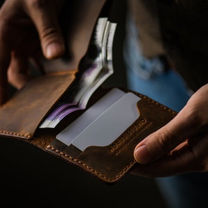 Personalisierte Herren Geldbörse, handgefertigte Ledergeschenke, braunes Leder, schlanke Brieftasche für Männer, Leder Brieftasche für Bargeld, handgefertigte Ledertasche