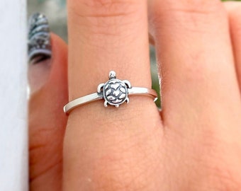 Baby Turtle Ring, Tiny Sea Turtle, Delicate Animal Jewelry, Stacking Minimalist Ring, Midi Ring In Sterling Silver, Rose Or Yellow Gold.
