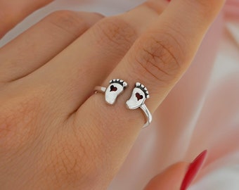 Sterling Silver Baby Feet Ring, Personalized New Mom Gift