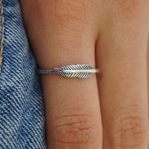 Feather Ring. Leaf Ring. Stackable Ring in 925 Silver. Bird Feather Ring. Unisex Statement Ring. Boho Ring. Angel&#39;s Wing Ring~Matching Rings
