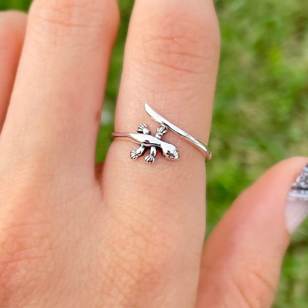 Dainty Lizard Wrap Ring - Reptile Ring, Gecko Ring, Animal Ring, Pet Ring, Adjustable Hippie Ring in Sterling Silver, Yellow or Rose Gold.