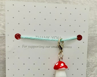 Stitch marker/ progress keeper toadstool mushroom