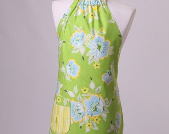 Girls Apron; Children's Apron; Toddler Apron; Playful Apron; Cute Apron; Pretty Apron; Little Girls Apron; Crafting Apron; Modern Apron