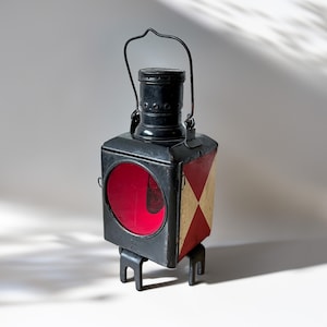 Original German DB Kerosene Railway Signal Lantern with Two Glasses and Enamel Coating Inside Vintage