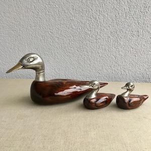 Duck figurines Decorative Table Top Figurines Wooden duck Set of 3