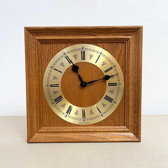 ドイツ製掛け時計素晴らしい木材です　クオーツ ドイツ製掛け時計素晴らしい木材ですクオーツ