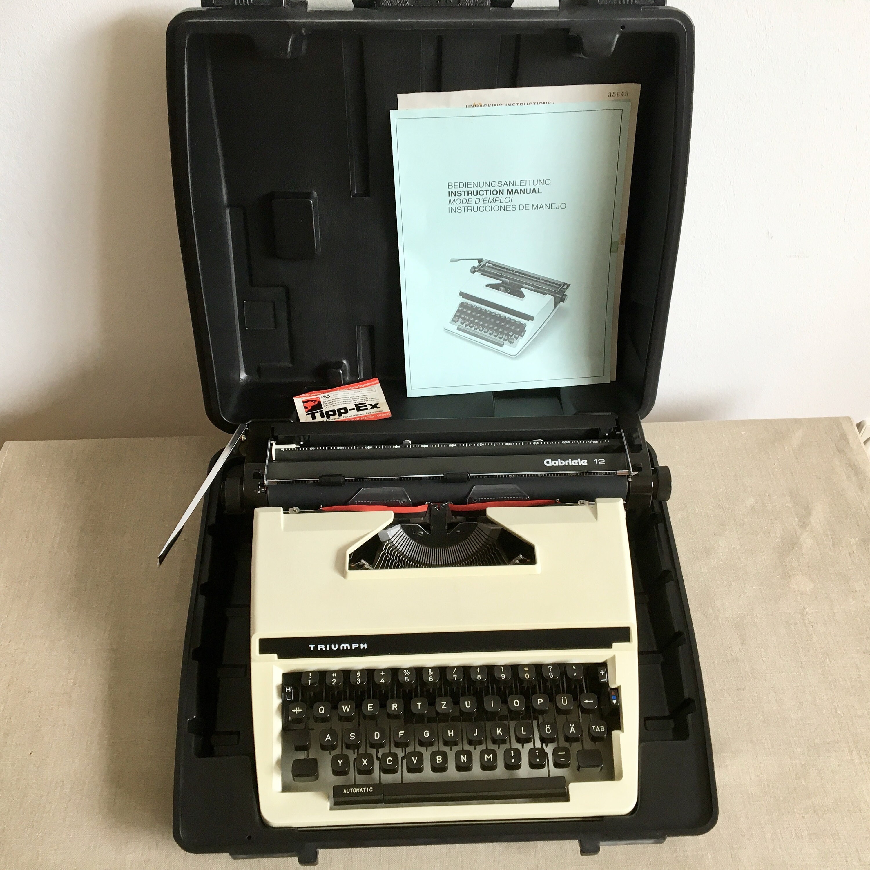 Schreibmaschine Triumph Gabriele 12 mit Tastatur Vintage 1980er 