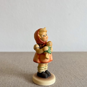 A Girl with doll #821, M.I. Hummel Club Collectible hand painted Goebel  figurine | Vintage German Porcelain