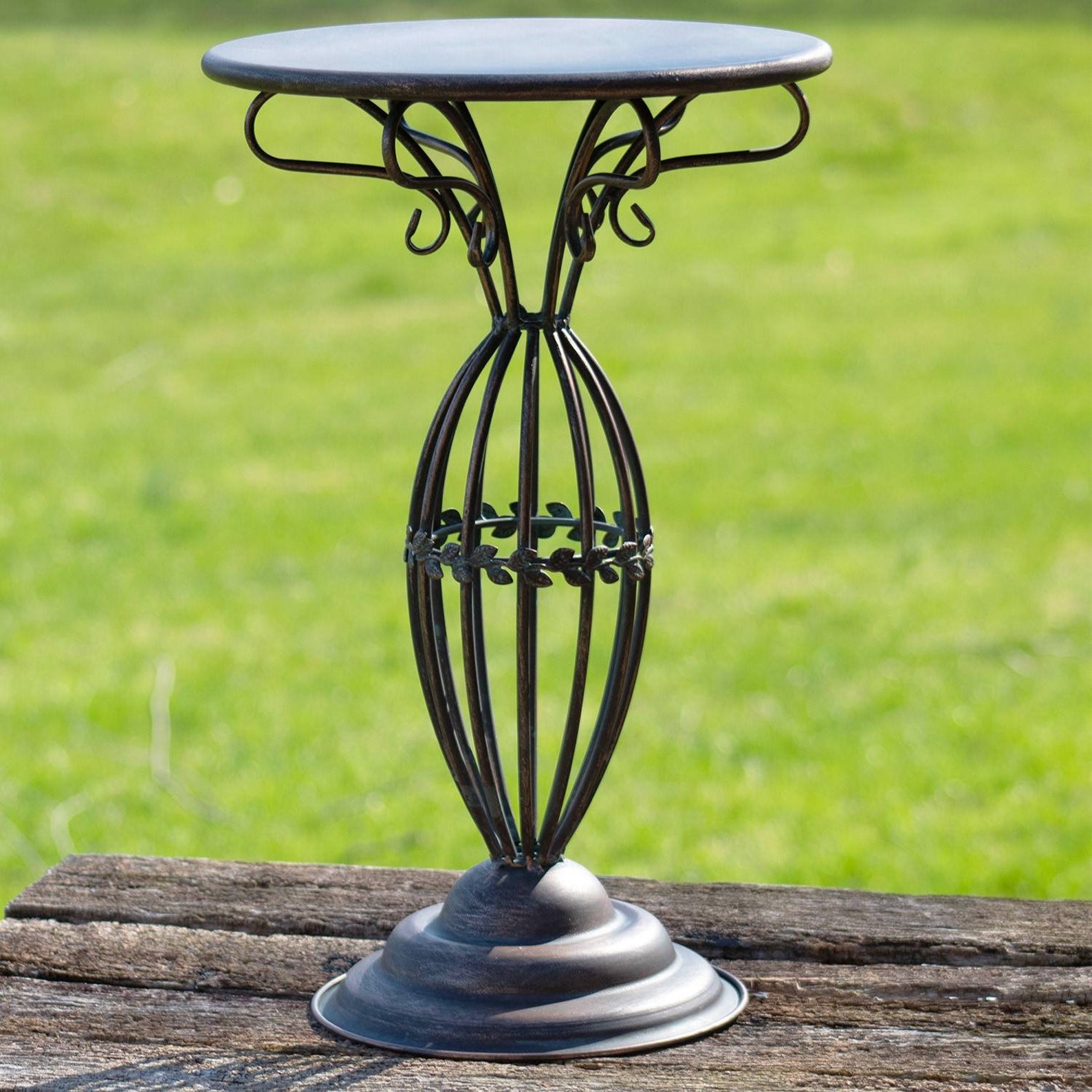 Metal pedestal plant stand | Etsy