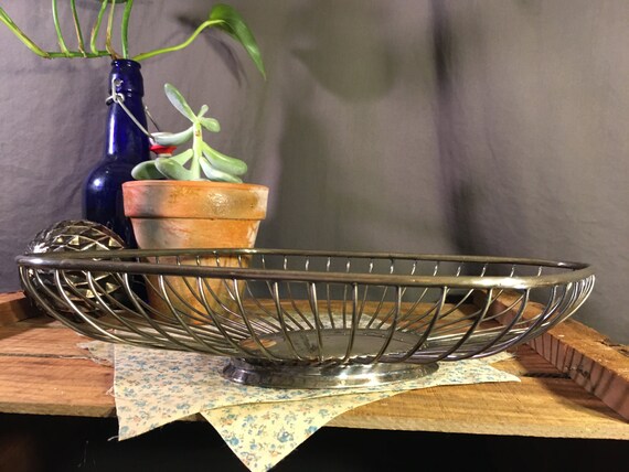 Mid-Century Rare Silver-Plated Wire Irregular Fruit Basket from Germany Mid-Century Rare Silver-Plated Wire Irregular Fruit Basket from Germany