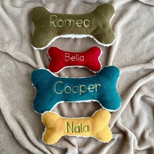 Os en peluche avec nom de chien et couineur, cadeau personnalisé pour chiot, os personnalisé pour chien, cadeau pour votre ami à quatre pattes image 6