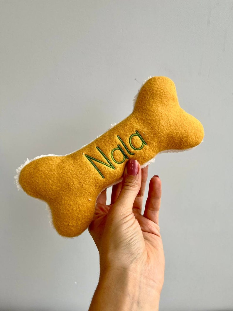 Os en peluche avec nom de chien et couineur, cadeau personnalisé pour chiot, os personnalisé pour chien, cadeau pour votre ami à quatre pattes image 2